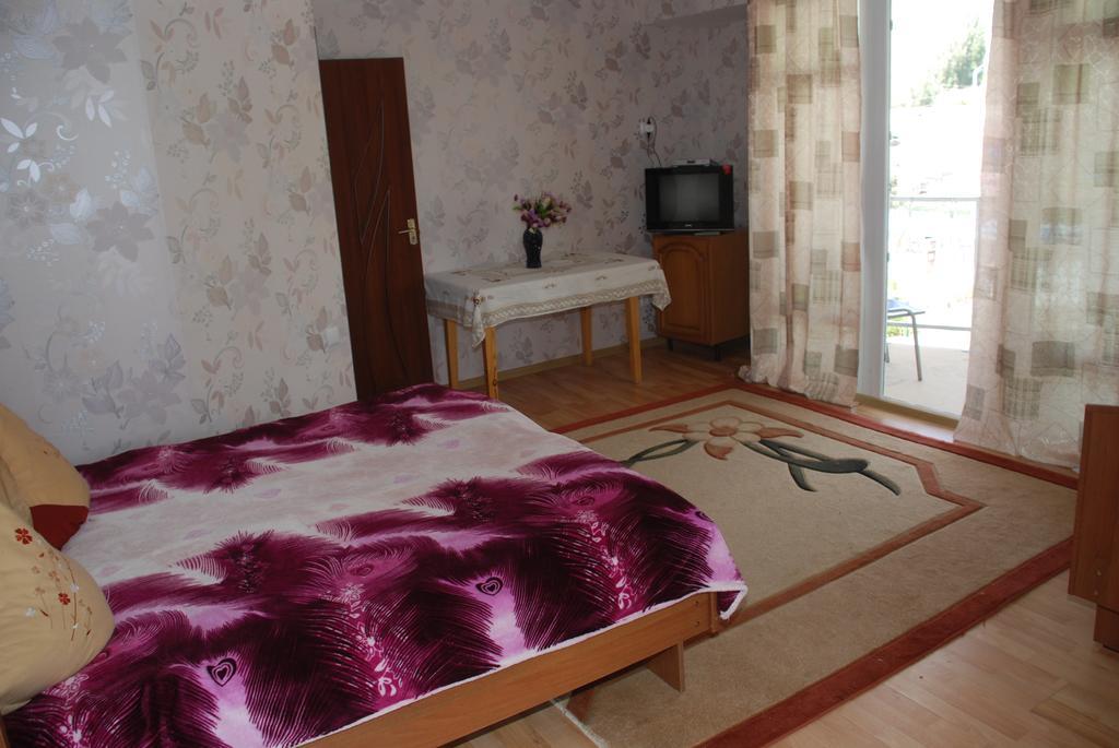 " У Татьяны" Hotel Cholpon-Ata Eksteriør billede